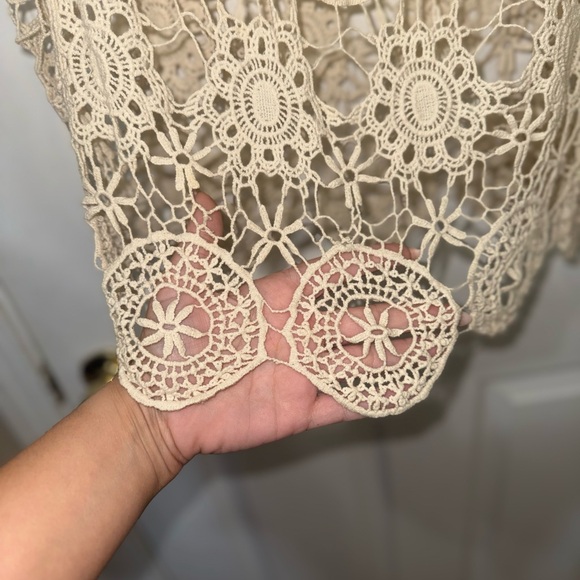 Crochet Top in Cream by New Directions - Picture 5 of 5